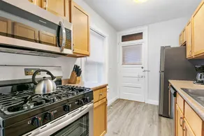 Chicago Local Vibe Residential 1BR Roscoe Village - Image 3