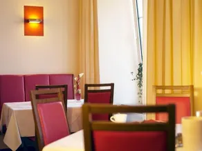 Hotel Goldener Brunnen - Image 4