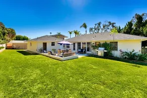 Beautiful Beach Cottage w/ Ocean Views + Large Grass Yard - Image 3
