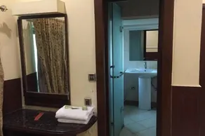 Indus Hotel Lahore - Image 5