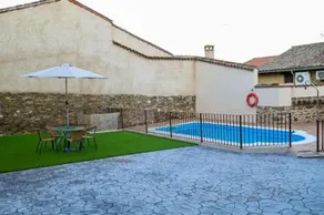 C - Apartamento moderno con piscina compartida - Image 4