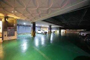 Mythos Hotel - Image 1