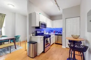The Cozy Quarters Sleeps 10 - Image 3