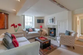 Candlemaker's Cottage, Marshfield - sleeps 6 guests  in 3 bedrooms - Image 3