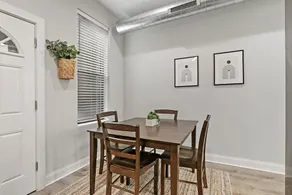 Logan Square Corner 3BR, Walkable to Highlights - Image 4