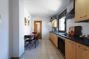 Vecindario Plaza Apartment - Image 2