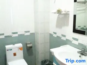 Chagan Lake Transportation Hotel - Image 3