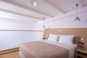 Oasis Beach Hotel - Image 3