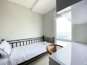 Modern Look And Comfy 2Br Vasanta Innopark Apartment - Image 4