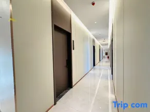 Dragon Bay Hotel - Image 2