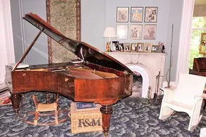 The Highland Manor Inn - Image 2