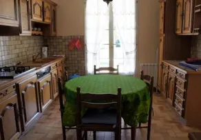 Holiday cottage with private pool in Provence - Image 3