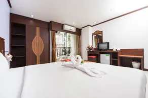 Sharaya Boutique Hotel Patong - Image 3