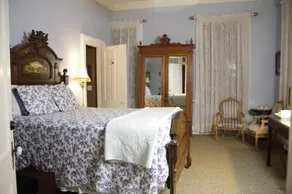 Flowertown Bed & Breakfast - Image 5