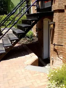 a¥ Stylish Victorian a¥ Parking walk to subway! - Image 3