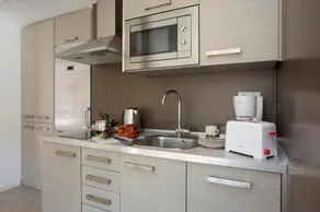 Apartamentos Sevilla - Image 2