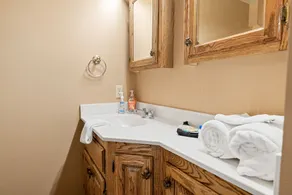 Starlight Summit -Walk to Slopes, Hot Tub, Pool Table - Image 3