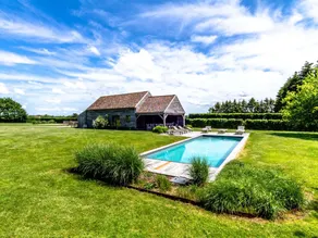 Luxury Holiday Home With a Pool and Sauna - Image 4
