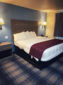 Americas Best Value Inn - Image 5
