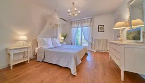 Villa Mercedes - Image 2