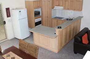 Golden Rivers Holiday Apartments - Image 3