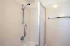 Luxurious Apartment Durnbrunn 4 with Terrace, Mountain View & Wi-Fi; Parking Available - Image 3