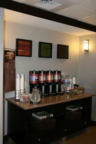 Hampton Inn Dyersburg - Image 2