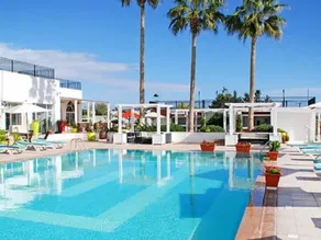 La Playa Hotel Club - Adult Only - Image 3