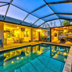 Luxury Home in Downtown Sarasota HTD POOL Hot tub - Image 2