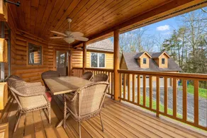 Sun filled Log Home on 20 Prvt Acres Nr Rhinebeck - Image 4