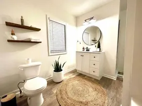 Pontiac Family-friendly 3br 3 Bedroom Home - Image 4
