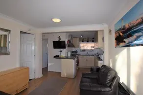Chalet 57 Sandown Bay Holiday Centre - Image 4