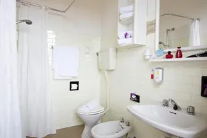 Hotel Beverly - Image 1