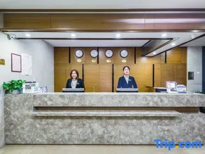 Xinlong Hotel - Image 5