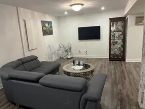 Private room in a basement - Image 4