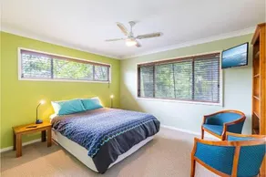18 Irene Crescent Pet Friendly Holiday Home - Image 3