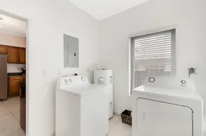 Roami at Bayview Place - Image 3