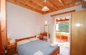 Paleo Palace Apartments - Image 2