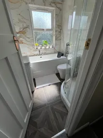 Cardiff - Sleeps 7 - Parking - Hot Tub - Garden - Image 4
