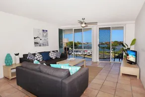 Broadwater 6 - Image 2