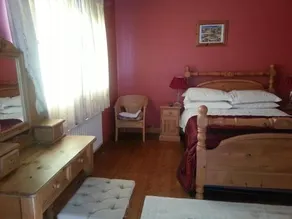Stonelodge Bed & Breakfast - Image 2