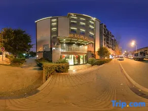 Yiju Hotel (Chongqing Huaxi Culture and Sports Center Dajiang Light Rail Station) - Image 3