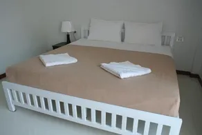 Koya Guesthouse - Image 2