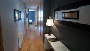 IFSC Dublin City Apartments - Image 4