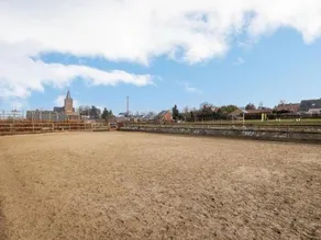 Square farm in the beautiful blossom region - Image 4