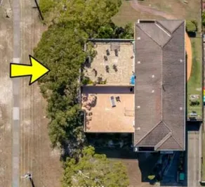 Beachside spacious unit with a large verandah - Image 4
