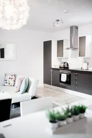 A stylish stay in Peterborough - Image 3