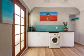 Binks Beach House - South Fremantle - Image 4