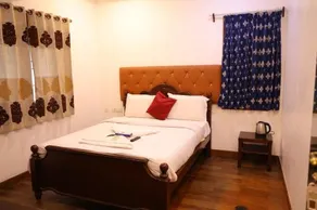 JPR VILLA HOMESTAY - Image 5