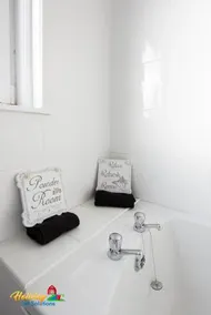 PREMIER - Kirkness Apartment - Image 5